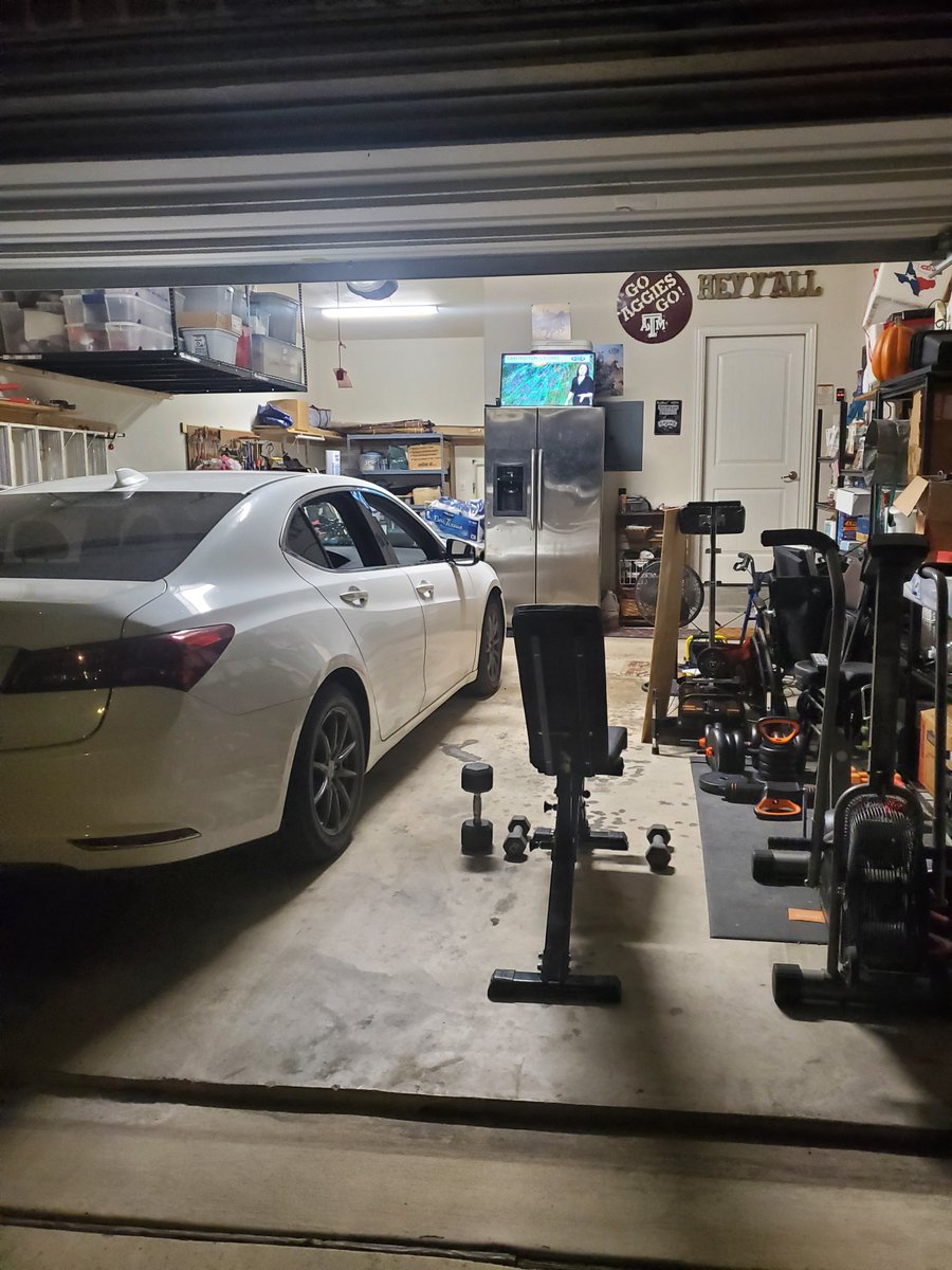 artgarcia_pmp's tweet photo. @News4SA @Joy_Burgin @DavidChancellor @JeannetteCalle
Enjoying a cool, humid morning lifting weights to greet the day. π
#ThanksBetoGod I'm RETIRED retired & no longer have to deal with all that #morningcommute #traffic! π€ #AimHigh #FlyFightWin #MilitaryCityUSA π₯β€οΈβπ₯πΊπ²π‘ππ½ππ½πͺπ½ https://t.co/dn7ztPM2cg