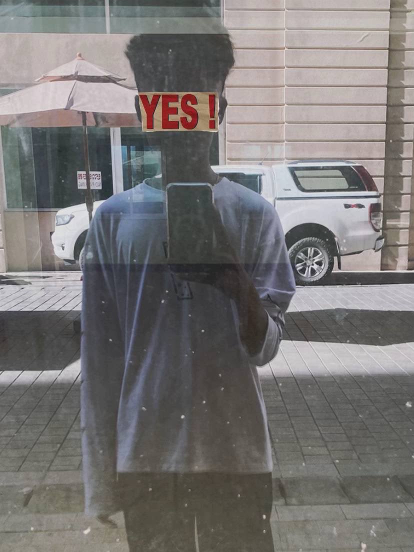 zxangchu's tweet photo. Just lonely boy https://t.co/NsWbNBsmLp