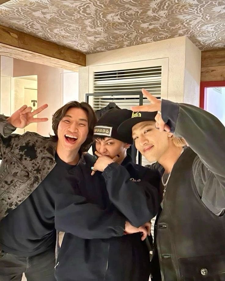 bbgtdvip's tweet photo. #BIGBANG #2026MAMAVOTE https://t.co/0Hoe3Bz2Qt