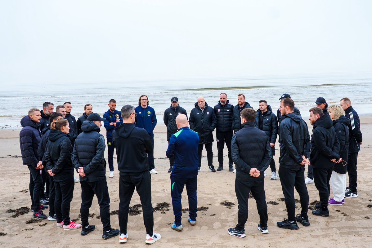 NiallORegan29's tweet photo. Excellent few days with our @FAIreland @FAICoachDev @UEFA Pro Licence coaches presenting to the Latvian 🇱🇻 FA Pro Licence. Thanks Arturs Biezais for hosting us! 

✅ Conor Hourihane 
✅ Michael Hefele 
✅ Marie Hourihan

#development
#expertise
#lifelonglearning
#UEFAcoaching https://t.co/1QWCZUjdym
