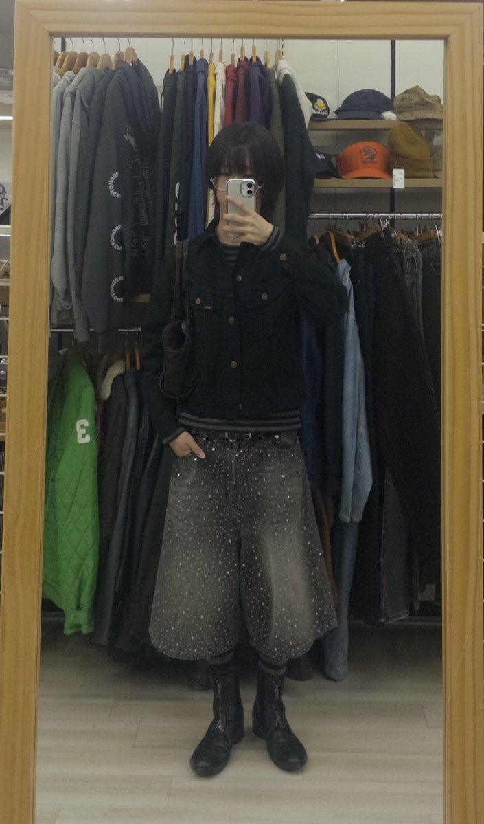 40Aex's tweet photo. バイト前 https://t.co/AYIq1Vs78w