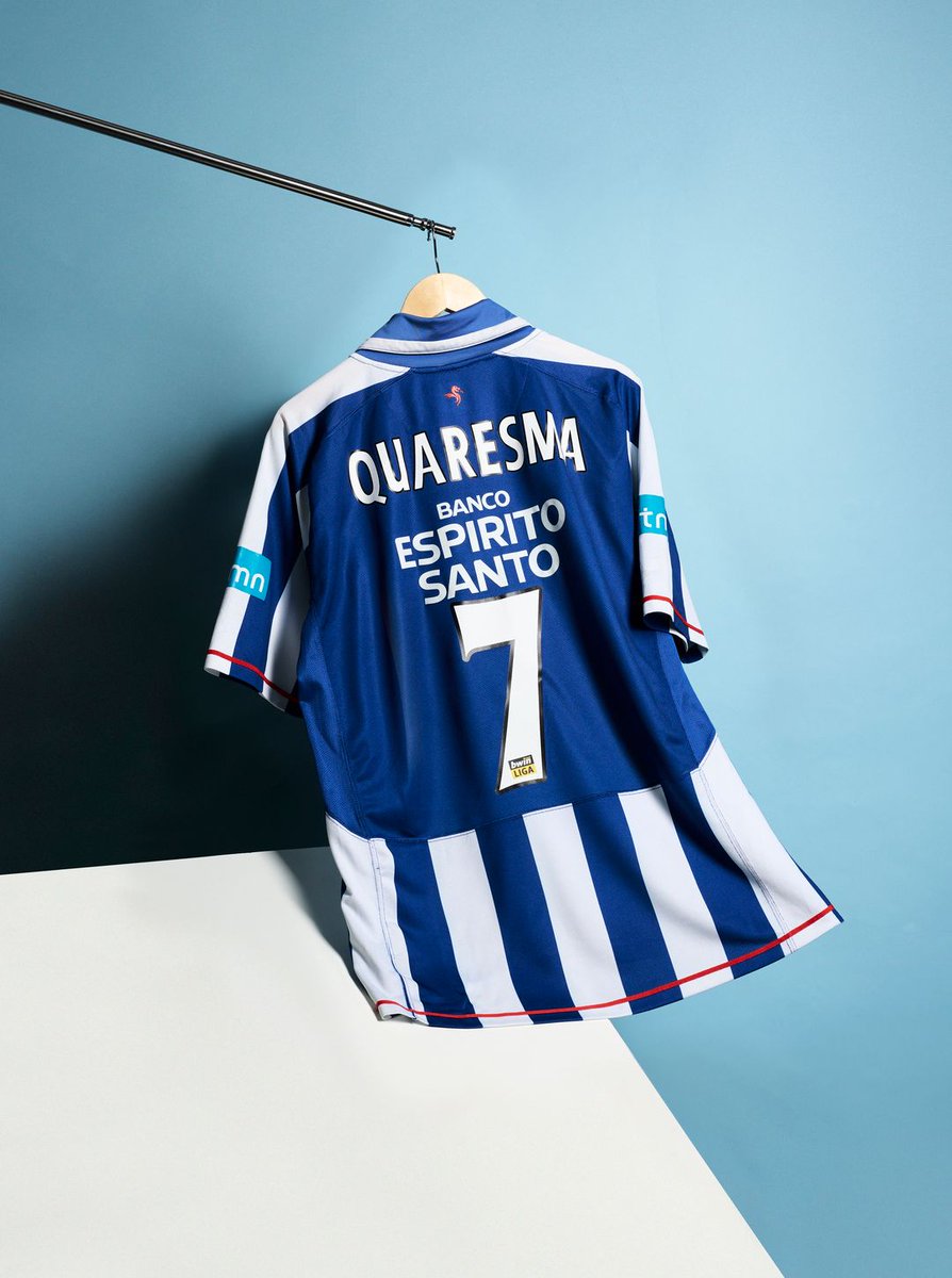 classicshirts's tweet photo. Porto 2007 Home by Nike | Quaresma 🇵🇹  

Hitting the site on Friday at 14:00 (UK Time) in a size XL. https://t.co/sOc7b1mONw