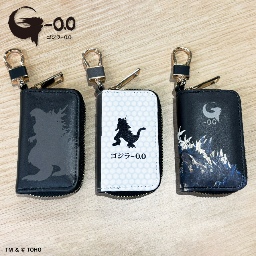 GENDA_GiGO's tweet photo. ◤◢◤◢◤◢◤◢◤◢◤◢◤◢◤◢◤◢◤◢

＼いよいよ明日から🚨／
10月16日(金)より順次登場
「ゴジラ-0.0｜GiGO」

◤◢◤◢◤◢◤◢◤◢◤◢◤◢◤◢◤◢◤◢

本日は、「キーリング付きコインケース」をご紹介📢
ゴジラのロゴやシルエットをあしらった、スタイリッシュなデザイン✨
内側には二重リングが付属しているので、普段使いにぴったり！

導入店舗はこちらをチェック↓
https://t.co/5VVn4O7fEo
#ゴジラマイナスゼロ