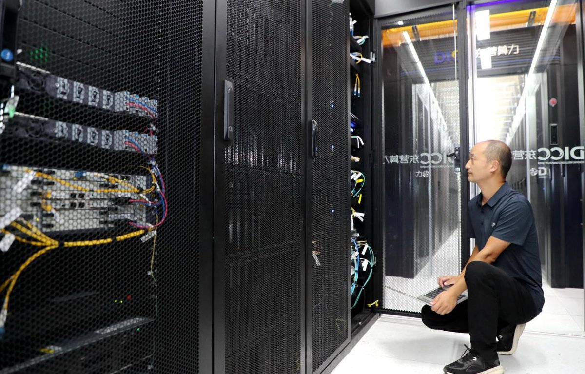 ChinaScience's tweet photo. China advances coordinated development of intelligent computing, advanced storage capacity

Driven by rapid advancements in artificial intelligence (AI), computing power has evolved into indispensable new digital infrastructure. It enables a wide range of real-world applications: AI systems can now estimate caloric content from a simple photograph; massive traffic datasets are processed in real time to optimize urban mobility; production workflows are dynamically scheduled to enhance factory efficiency; and highly realistic visuals are generated for creative media production.

According to China's Ministry of Industry and Information Technology, national intelligent computing capacity reached 2,185 exaflops (EFLOPS) by the end of June 2026. To support this expansion, over 70 major computing corridors have been established, linking key national data hubs across the country.

In August 2026, China unveiled its development blueprint for the information and communications sector covering the 15th Five-Year Plan period (2026-2030). The plan sets ambitious targets: by 2030, intelligent computing capacity is expected to reach 9,800 EFLOPS, and advanced storage capacity to hit 1,700 exabytes (EB) -- representing increases of more than fivefold and twofold, respectively, compared to 2025 baselines.

But what exactly is the relationship between computing power and storage? And what do these rapid expansion goals signify? To answer these questions, People's Daily consulted leading experts in the field.

Read Full: https://t.co/Rfjri9TAka