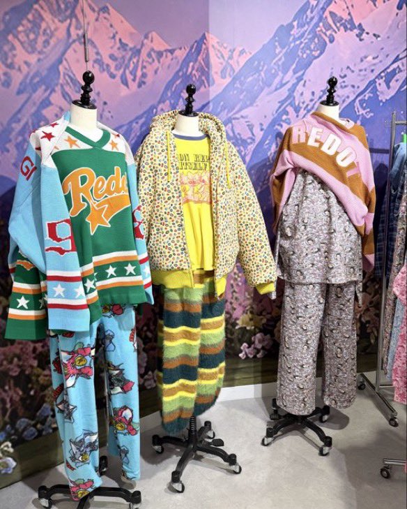 SHIBUYA109NET's tweet photo. ／
݁𖥔.💖 SHIBUYA109 × RIISA NAKA
             「RE.」 POPUP SHOP&PHOTO SPOT 💖݁𖥔.
＼

仲里依紗さんが手がけるブランド「RE.｣のPOPUP SHOPがSHIBUYA109渋谷店に今日からオープン.ᐟ.ᐟ

仲里依紗さんの世界観を感じられる特別な空間にぜひ遊びに来てね➰💫⸝⸝꙳

詳しくはこちら🔗
https://t.co/rYPsUTE5s1

☆POPUP SHOP☆
📍 SHIBUYA109渋谷店 1F
🗓 10月15日(木)～10月21日(水)

📍 SHIBUYA109渋谷店 8F
🗓 10月15日(木)～10月25日(日)

#仲里依紗 #SHIBUYA109_RIISA_NAKA