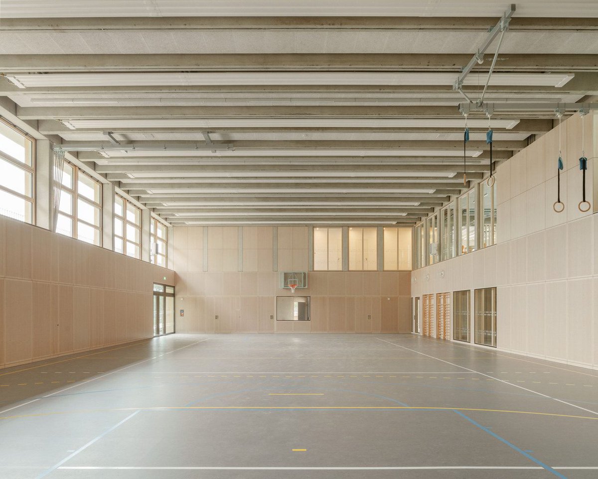 ArchDaily's tweet photo. Wilnsdorf Primary School and Sports Hall by BUERO BB
#Germany 🇩🇪

#photography: Sebastian Schels
https://t.co/nKu7NxFSQs https://t.co/olCdR0qKul