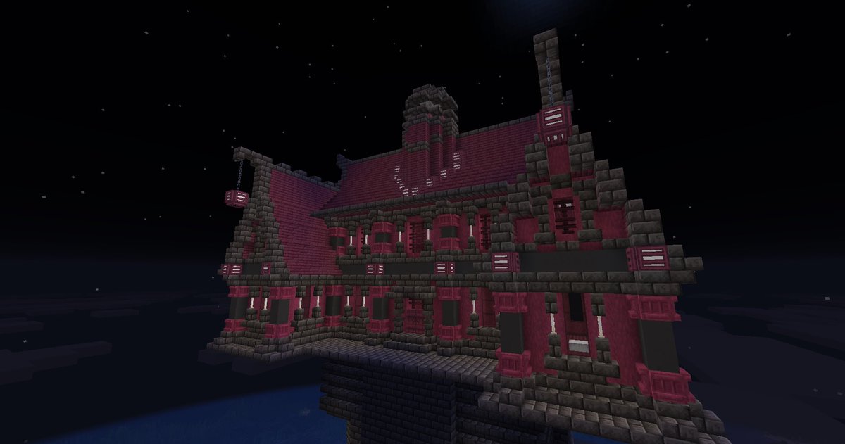 Inui_NorA's tweet photo. 【マイクラ 建築進捗】
天空城モンスタートラップタワー

形が少しネザー城と似てるけど、天空にお城作ってみて欲しいって前に言われたから、赤紫とダークグレーをベースに作成！
お城の下が天空モンスタートラップタワーになってて、その上に簡単なお城と噴水を作りました😊 https://t.co/zVrTOI5YtA