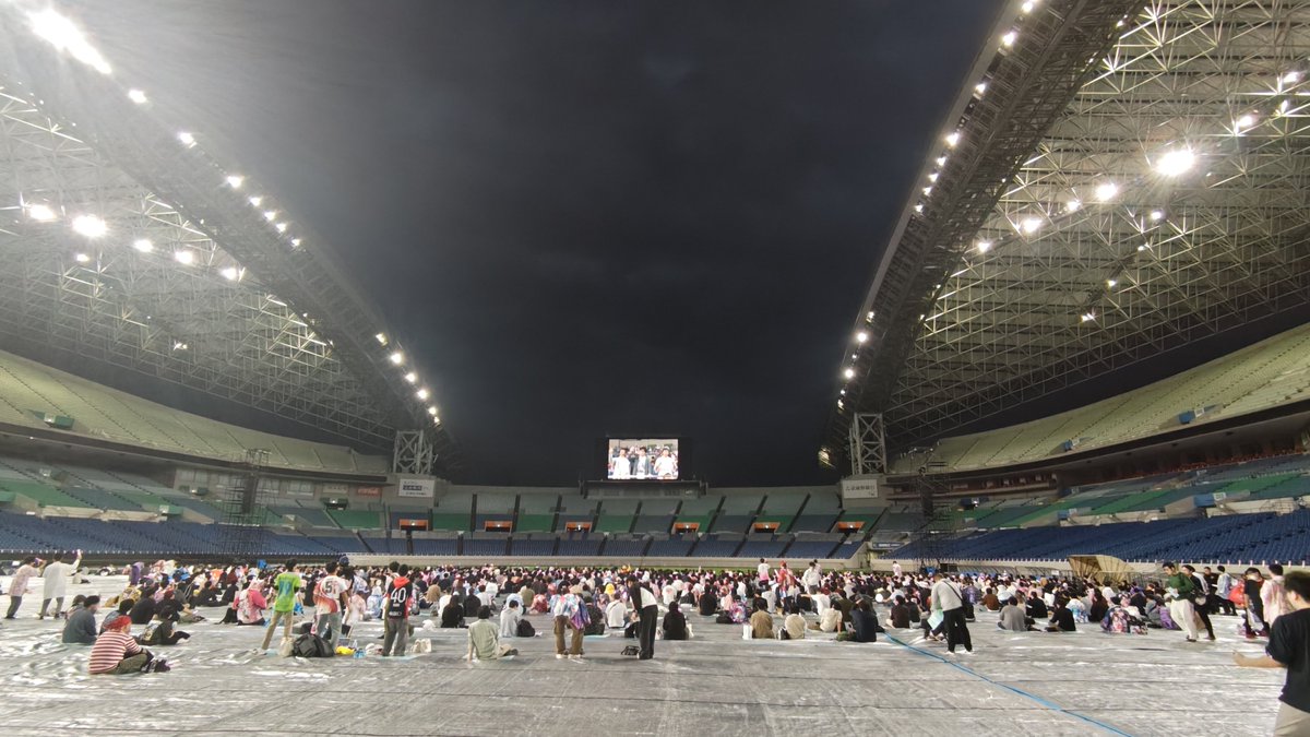 Nira_forV's tweet photo. やばばばwwwwwww
#ホロ花火2026 https://t.co/6T5DbyD6XS