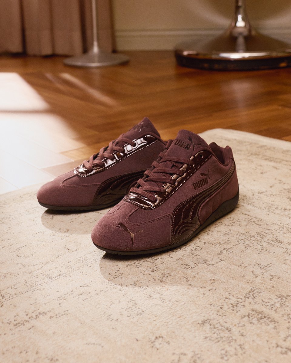 pumakorea's tweet photo. 스피드캣이 럭셔리해지면 생기는 일.jpg

로제와 만나 더 특별해진 스피드캣 크록,
일단 저요. 저요. 저요. 🙋‍♀️💗💗

🔗 https://t.co/7uQQ6QiWrc
 
#PUMA #ROSE
#SPEEDCAT #SPEEDCATCROC https://t.co/jc1DRPXT2J
