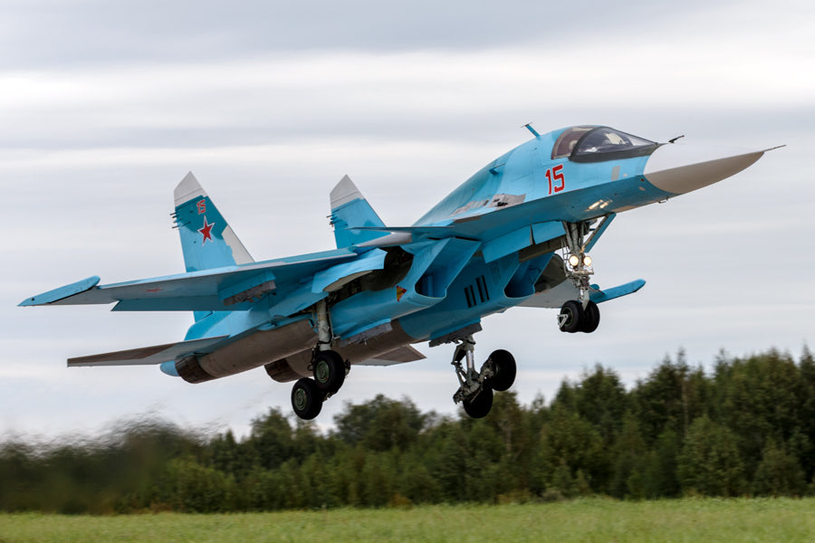 CasetaBosque's tweet photo. 🪖‼️‼️🇺🇦🇷🇺ÚLTIMA HORA🇷🇺🇺🇦‼️‼️🪖

⚡️La Marina ucraniana 🇺🇦 acaba de afirmar que sus unidades lograron golpear SEIS cazabombarderos rusos Su-34M 🇷🇺 en el ataque de esta noche con misiles Neptune 🇺🇦 contra la base aérea militar de Borisoglebsk 🇷🇺.

Sería extremadamente significativo si se confirma.