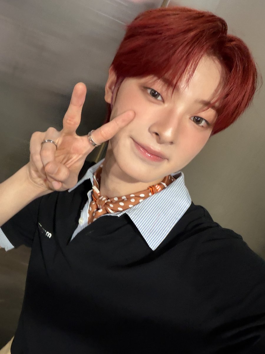 MnetMcountdown's tweet photo. 또 엠카에게 플레어유라는 계절이 찾아와
긴 여름 끝에 플레어유가 와
플레어유 때문에 엠카는 웃게 되지 💗

#엠카운트다운 #MCOUNTDOWN
#FLAREU #플레어유 #너의계절이찾아와 #Bloom https://t.co/xwnH6mvZTb
