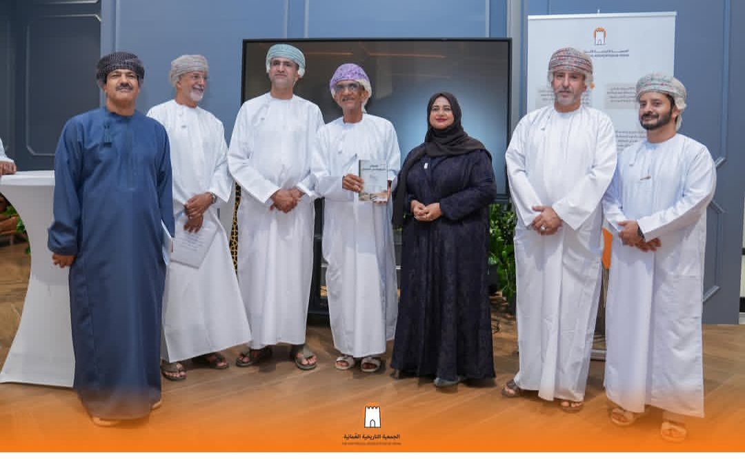 SaifVip59's tweet photo. تشرفت بالمشاركة في القاء السنوي للجمعية التاريخية العُمانية بقاعة قمم بمركز أكتيف عمان،  بهدف تعزيز التواصل والحوار و  التشاور بين أعضاء الجمعية لرسم ملامح و رؤيتها المستقبلية و الامور المختلفة  المتعلقة بالجمعية. https://t.co/KZRv58sETe