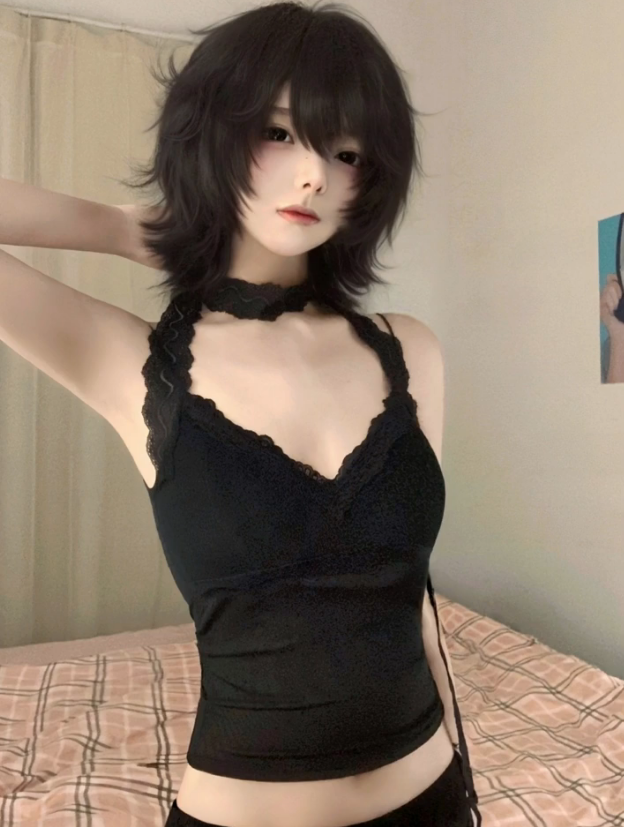 Florence942214's tweet photo. 攻めた服装してもボーイッシュは誰にも見られないです… https://t.co/bWKDCkSWBR