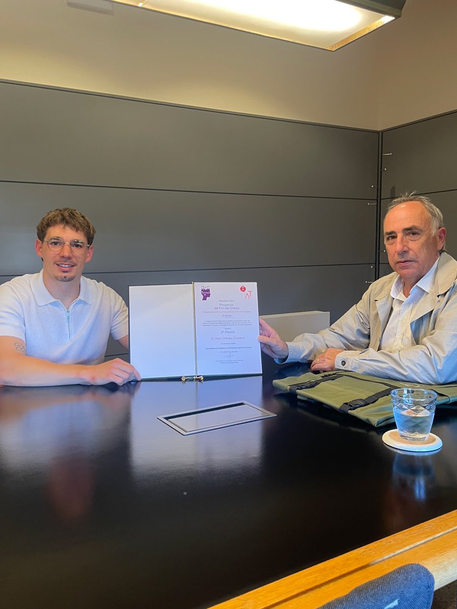 CGATEsp's tweet photo. 🎓 ¡Enhorabuena a los ganadores de los Premios PFG del CGATE!

🥇 Darío Fernández Valiente @ETSEM_UPM
🥈 Aleix Ortega Condom @UdGPolitecnica 
🥉 César Cotallo García @EPCC_Unex 
Sostenibilidad, inteligencia artificial y patrimonio: talento que impulsa la Arquitectura Técnica. 👏 https://t.co/m51QQ2Y6sM