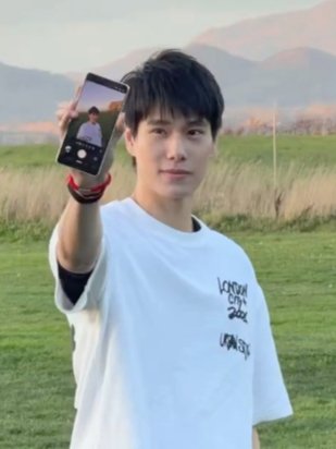 phupeanuts's tweet photo. SUMPAH DIA TUH IMUTNYA YANG IMUUUT BANGEEET GITU PAHAM GAK 😭 aduh imut bangeet phuwink 😭 udh berapa kali ak menangisi keimutan km hari ini 😭 https://t.co/AwYiPo3xnb