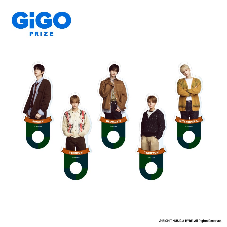 GENDA_GiGO's tweet photo. ━━━━━━━━━━━━━━
　TOMORROW X TOGETHER 
    GiGO Warm Lounge 2026
　10/16(金)よりスタート!!
━━━━━━━━━━━━━━
10月16日(金)より登場する、
GiGO限定景品をお知らせ！
あたたかな部屋でリラックスしている、
お写真を使用しております🤭

😆アクリルスタンド（全5種）
😍缶バッジ              （全5種）
🤩アクリルリング    （全5種）

新規ビジュアル肖像を使用した商品はすべて別ポーズ！
お気に入りのカット探してみてください🎶
▼詳細はこちら！
https://t.co/aSe8FpJDZ7
#TOMORROW_X_TOGETHER #GiGO
