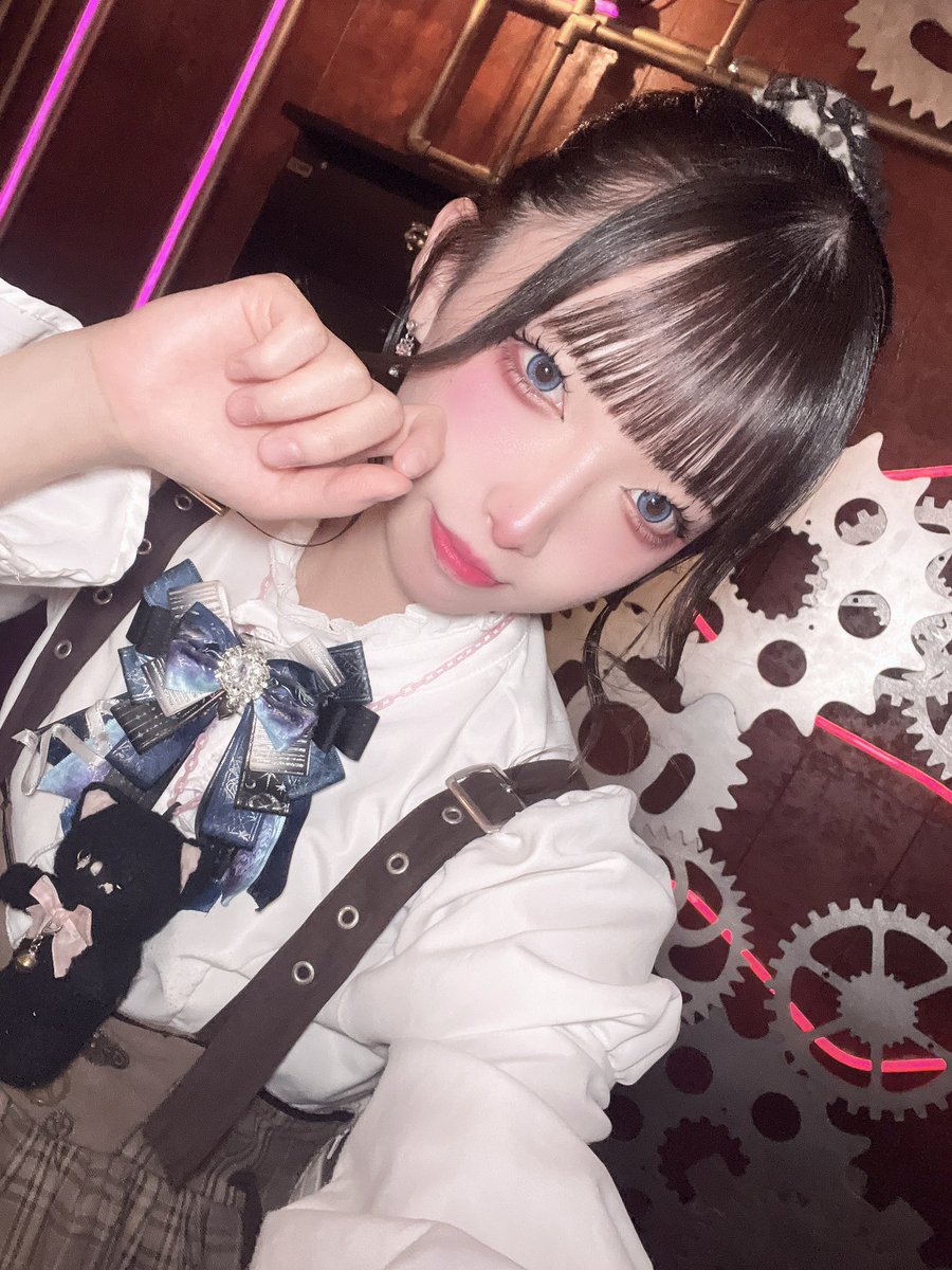 yami_dennou's tweet photo. 🌙🖤闇ノ夜月オンライン🖤🌙

✞本日【18-26】時でおります✞
ポニーテールどうですか❕⌯⦁⩊⦁⌯ಣ🌟
そして前髪の量も整えたのでいい感じ⌯⦁⩊⦁⌯ಣ🌟 https://t.co/GhOAYRjNwS