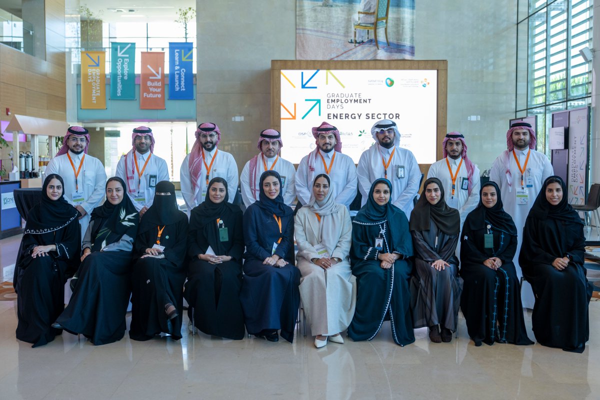 KAUST_News's tweet photo. KAUST Graduate Employment Days welcomed more than 300 attendees, connecting students and alumni with organizations across Saudi Arabia's energy sector. Held under @kacaresaudi in collaboration with @MoEnergy_Saudi, it offered insight into the sector and its career opportunities. https://t.co/AdxQBrthDQ