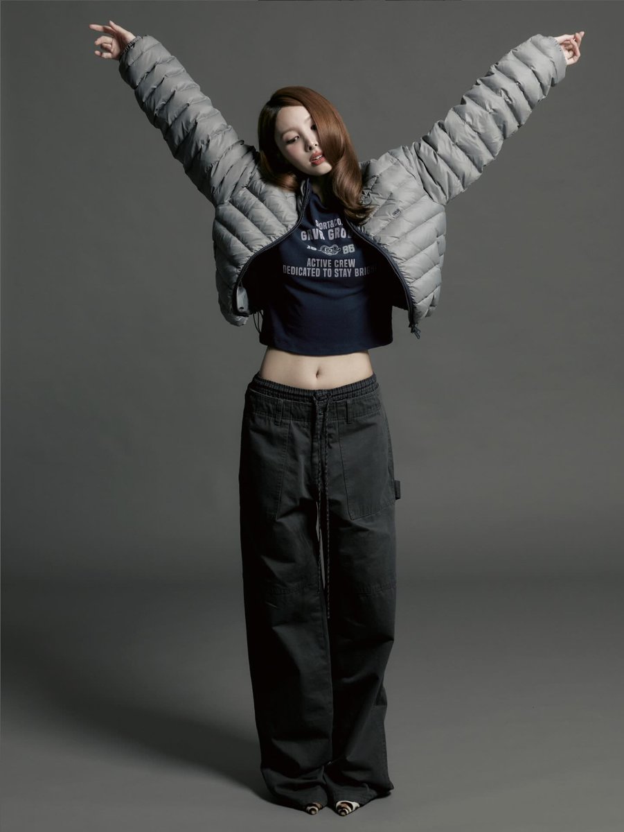 godmitzu's tweet photo. NAYEON FOR GROVE https://t.co/GaTVQENi6k
