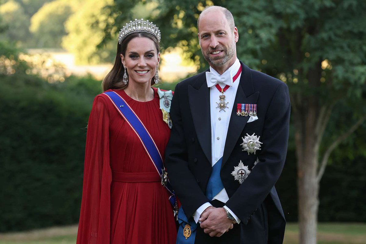 InsightfulWatch's tweet photo. The Prince and Princess of Wales. https://t.co/hWIbvZTVYo