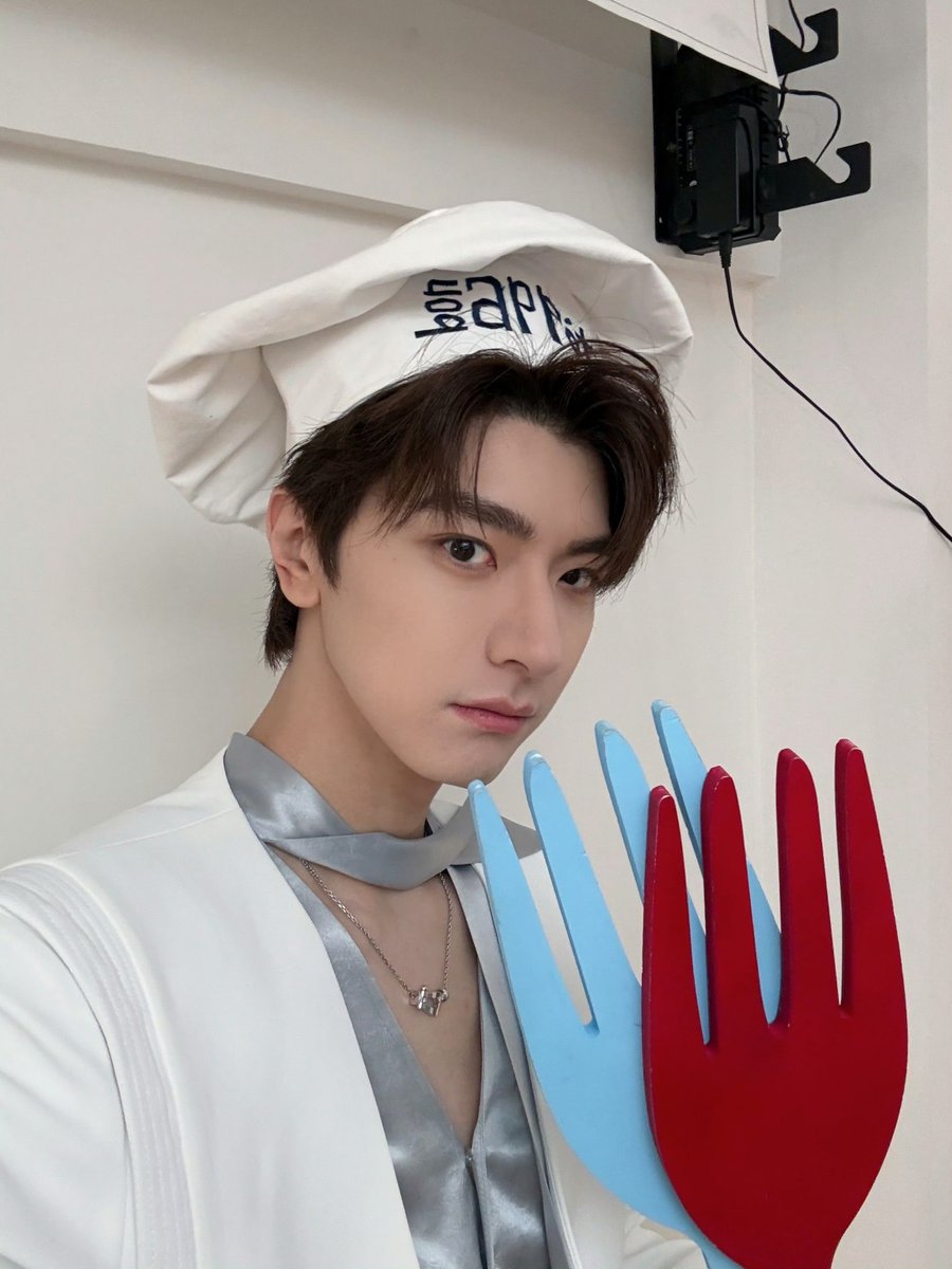 nullknxw1's tweet photo. 요리사린이?… https://t.co/dEURqG2KeX