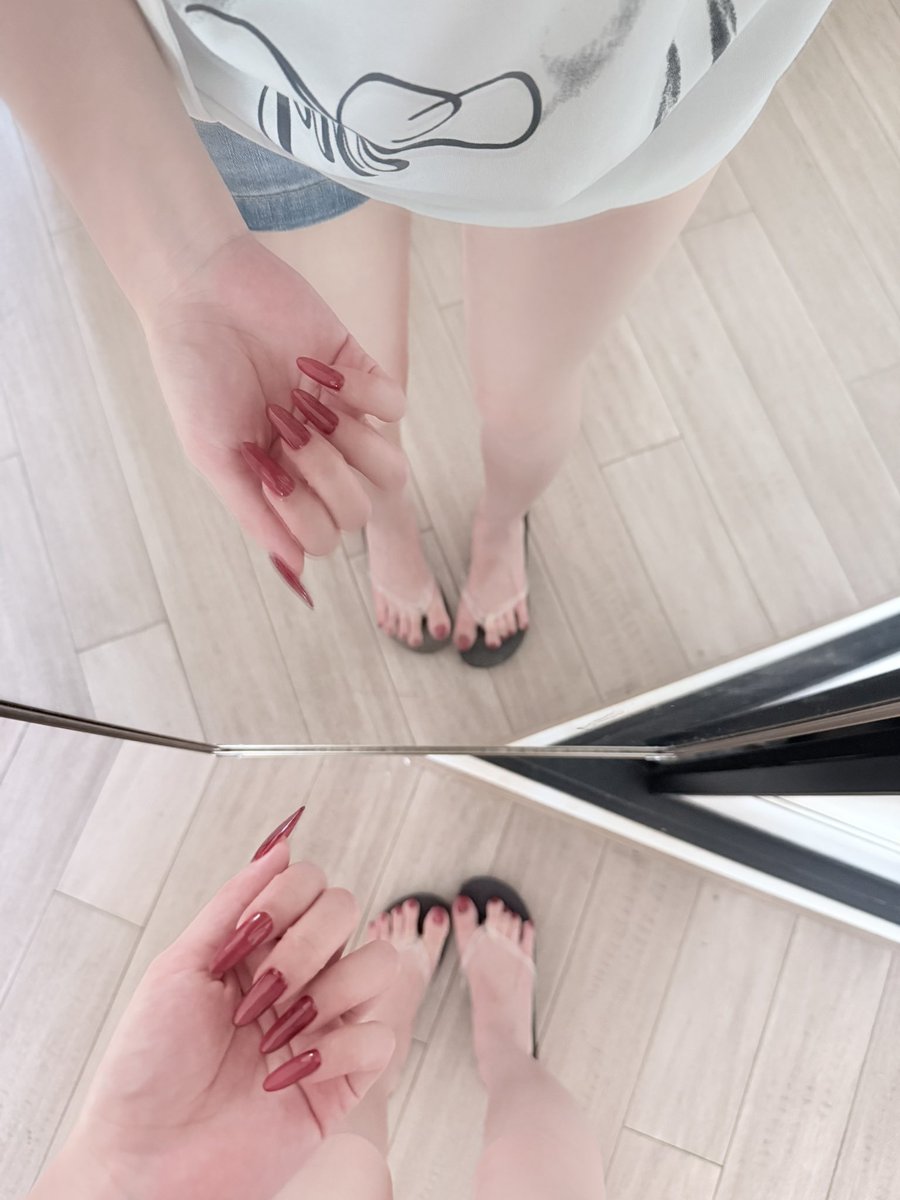 Lzllw4t's tweet photo. 红色很有韵味吗 https://t.co/cCI0waZWcK