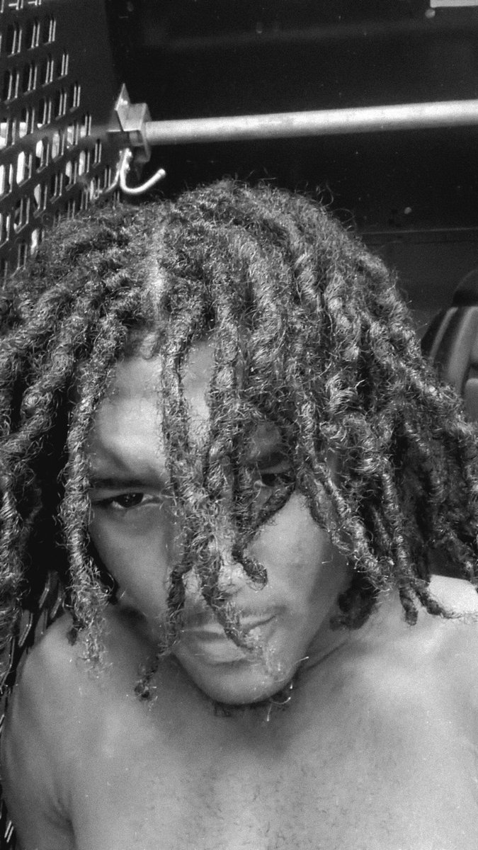 1lapluto's tweet photo. #blackandwhitefilter https://t.co/VlX7GleghM
