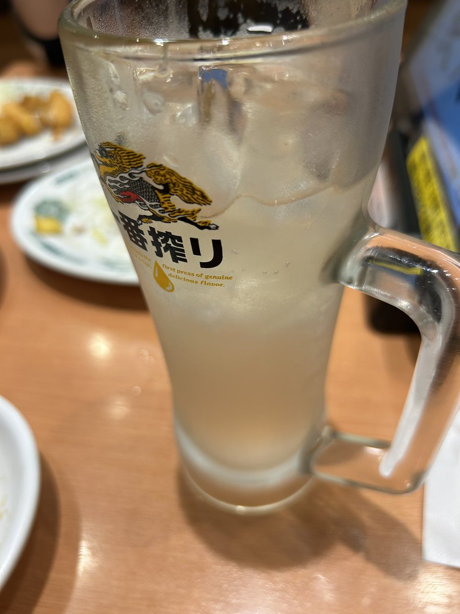 kksnkrk's tweet photo. 奥さん希望で日高屋ちょい呑み〜
からの、二件目はどこに行きましょうか https://t.co/6GptVO8zJX