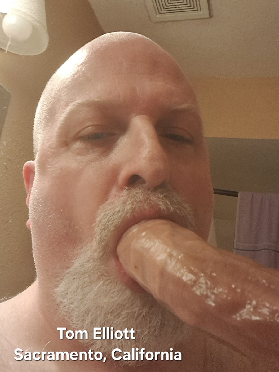 Tom_Elliott_69's tweet photo. Tom Elliott from Sacramento California Sucks Cock. Save, download &amp; share 4 pics everywhere. #TomElliottSacramentoCalifornia #SucksCock #SucksDick #Blowjob #gayporn 😛😝🤤 https://t.co/C9jasuACur