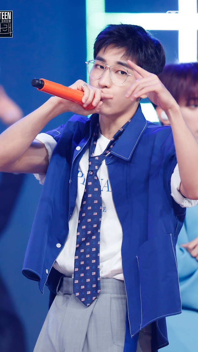 jwnw717_'s tweet photo. i still haven’t recovered from this wonwoo look 🛐 https://t.co/Mtwq9Wgnzi
