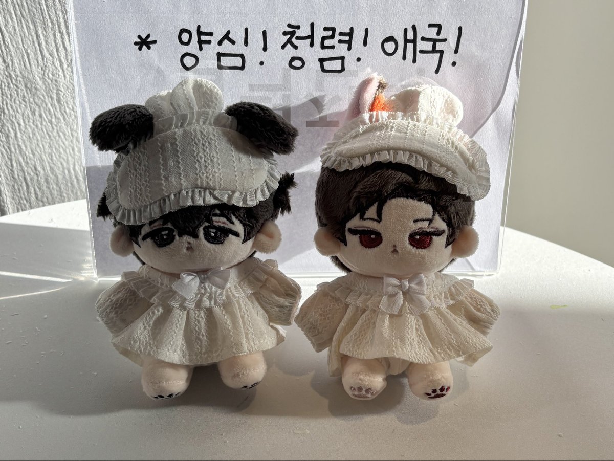 haebojagaboja's tweet photo. @dnleogkstlstjd #LHM_SWEET_HOME #BLACK_SWAN_EXHIBITION 
#위대한_신_이화를_찬양하라

_ 𝙃𝙬𝙖𝙣 𝙢𝙖𝙚’𝙨 𝙎𝙬𝙚𝙚𝙩 𝙝𝙤𝙢𝙚 _
              🎁Gift🎁

💝 나눔 💝
진짜 나눔 너무너무 감사합니다💕
너무 예쁜 나눔들이 많아서 그냥 모든 타임에 참여하고 싶었���요🥹 https://t.co/sbnXgww8ih