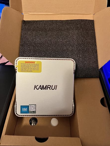 MiniPC_Club's tweet photo. 🤔 6W Mini PC: Sufficient or falls short?

✅ Extremely low power consumption
✅ 3 video outputs
✅ Fits behind your monitor (VESA mount included)
✅ Expandable up to 4 TB

❌ Soldered RAM
❌ No USB-C
❌ Older processor

💬 Read Full Review: https://t.co/RYiRZbQipO https://t.co/0iOHvMfpVs