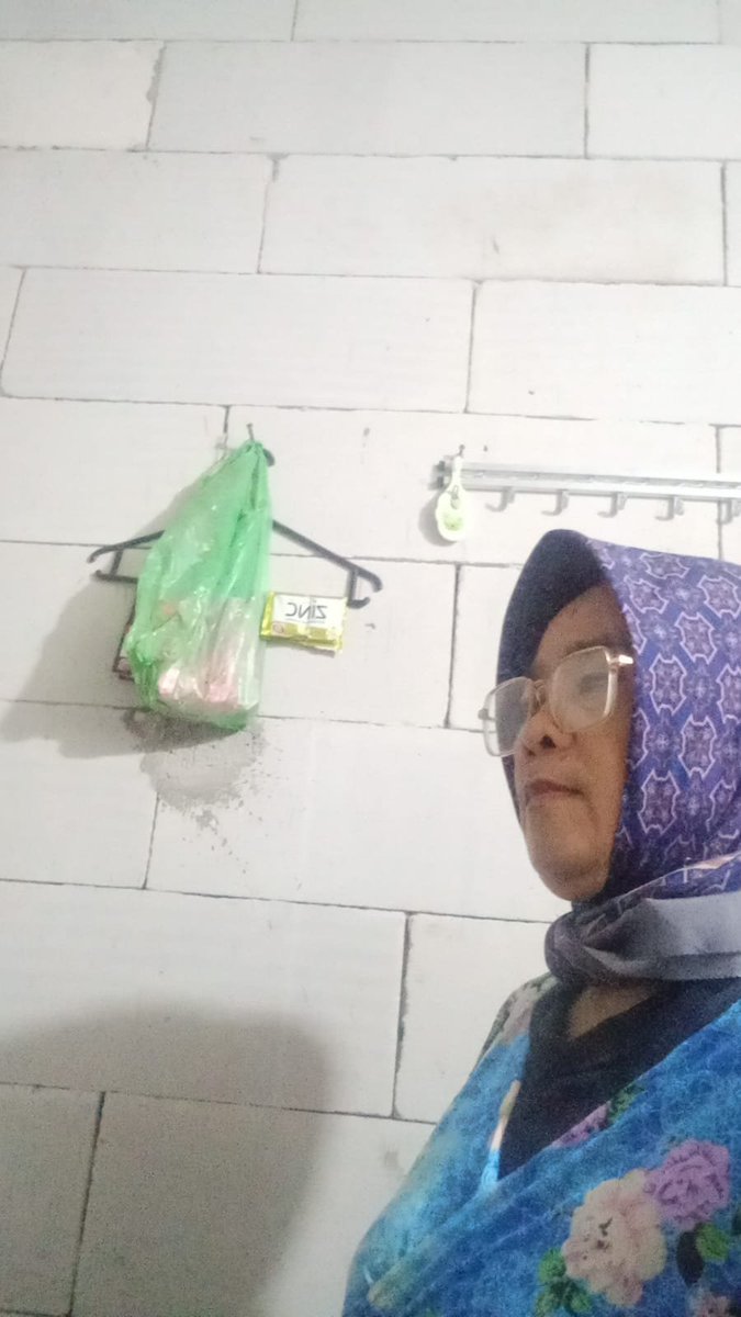 LhamUdinn's tweet photo. ada yg mau foto atau no wa stw ini ga?kl mau dm aja
#stw https://t.co/quHlxvQGSC