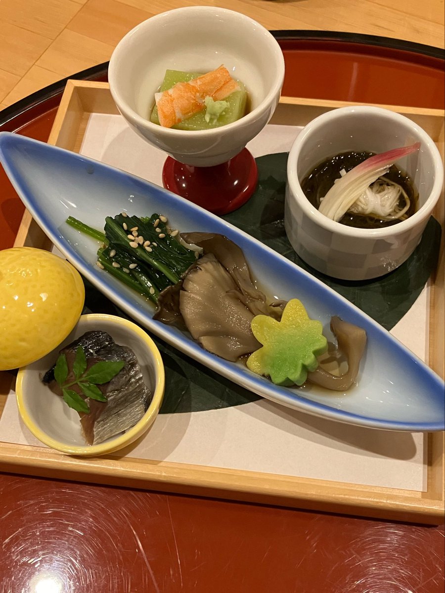 shi_no__cha_A's tweet photo. 今月のルーティン！
天ぷら居酒屋
先付け、お造り、ヒレ酒、天ぷら盛り合わせほか。
美味しいかったです。 https://t.co/sDiJHAlF02