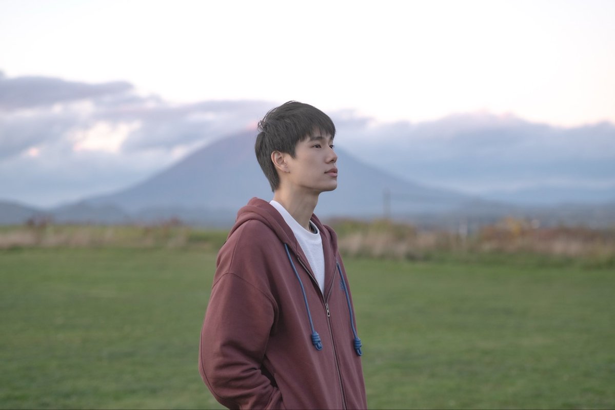 mamicosofficial's tweet photo. What a view! 🍃⛰️ @phuwintang 

PHUWIN MAMI IN HOKKAIDO

#MamixPhuwinHokkaidoDays
#phuwintang @phuwintang https://t.co/gOImO2mMQE