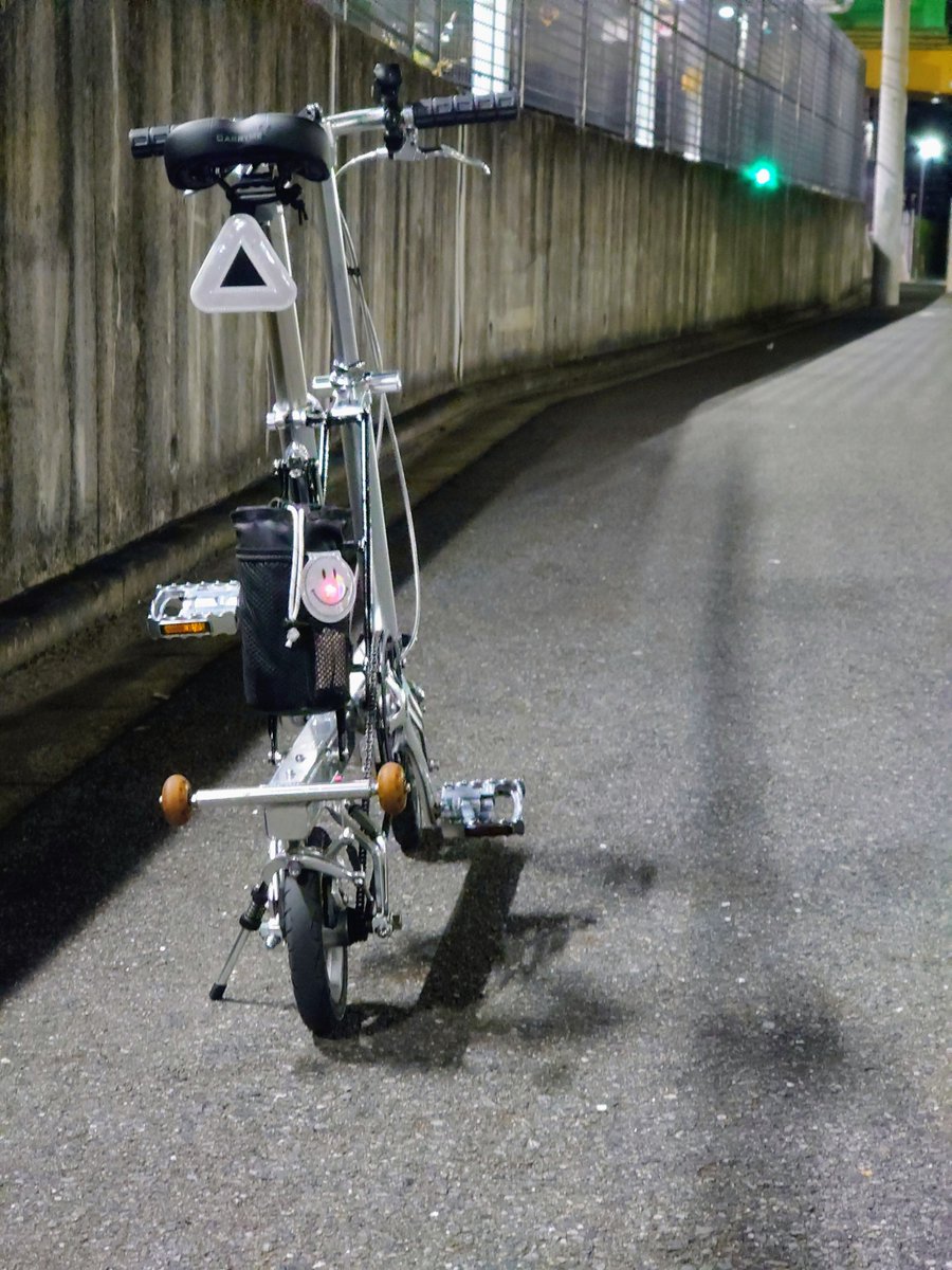 carry__men's tweet photo. とてつもなく涼しいのでのんびり帰ります #自転車通勤 #carryme https://t.co/RKUgrgrOoH