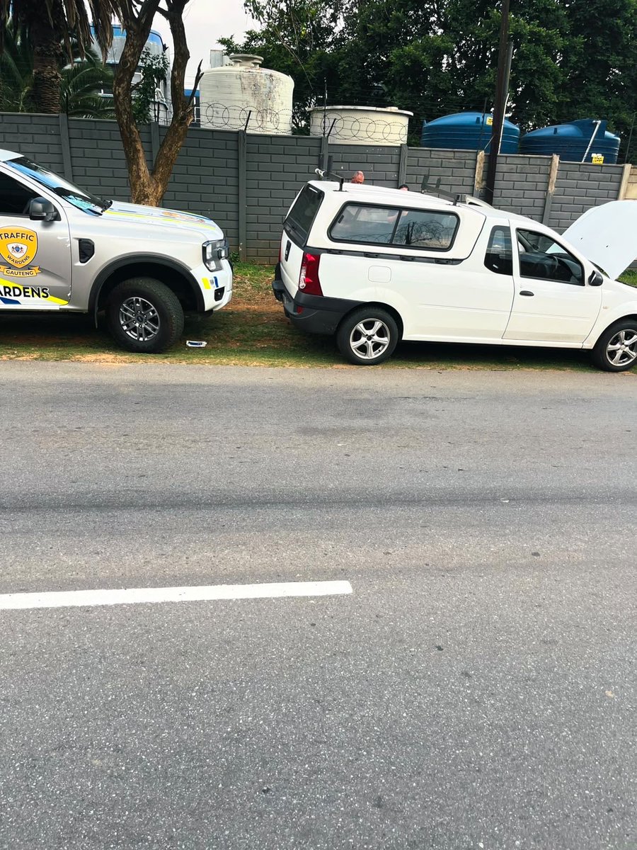 GP_CommSafety's tweet photo. The Gauteng Traffic Police and Wardens Saturation unit in the Eastern Corridor swiftly responded to coordinates received from Rentrack regarding a reportedly stolen Nissan NP200 in Danview. 

The officers found the vehicle abandoned and recovered it in Wadeville.  The recovery demonstrates the unwavering commitment of law enforcement officers in addressing vehicle-related crimes. 

#bootsontheground #GrowingaSaferGauteng
