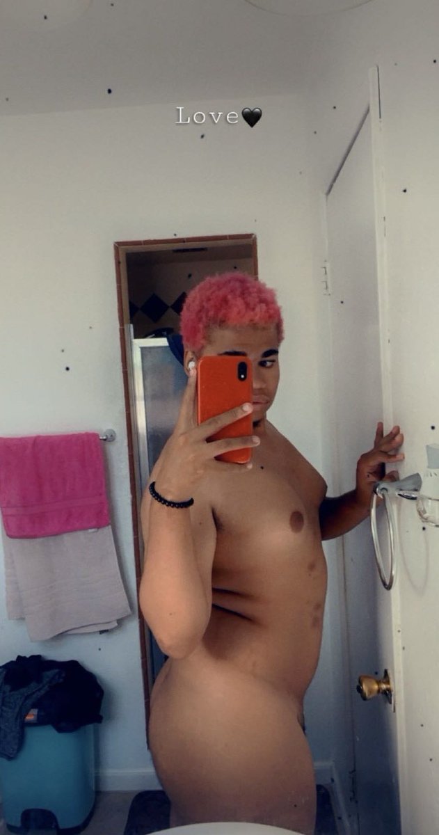king_ali_kyrow's tweet photo. Pink Hair ๐ฉท #BootyMeatMatters #BootyBuilding #ThickGuysSaveLives #ThickGuysTasteBetter #ThickGuys #Thique #Thicck #BootyMeat #CakeByThePound #HumpDay #LGBT #LGBTQ #LAFreaks #LAFreak https://t.co/EHnBPy6TRL
