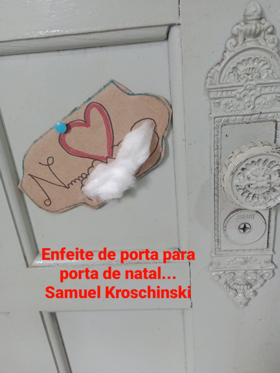 Samuel576943243's tweet photo. Enfeite de porta de Natal... #moda #moda2026 #Internet #lanhouse #fama #arte #foto  #Curitiba #Parana #Brasil #mundo #natal #natal2026
#feliznaŧal #agro 
Contém direito autoral...

Feliz Natal...

5 a m u e l Ricardo kroschinsk1 
#estilista https://t.co/mI1xkNtgwe