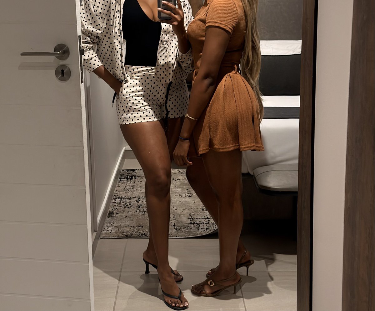 akreana_'s tweet photo. Who, me ? https://t.co/BGDiIMFf3e