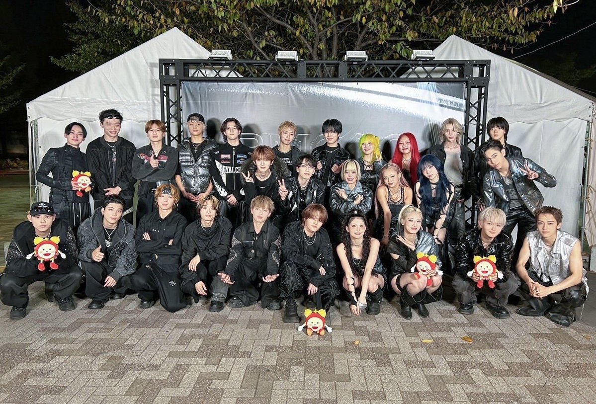 cx_mezamashi's tweet photo. あす16日(金)めざましテレビエンタメPick Up☝️
「BMSGフェス」の舞台裏にめざましが独占密着🎥

MAZZELのEIKIさんとRYUKIさんが裏側をリポート💪
新設された驚きのエリアとは❓

HANAは２回目の出演に手応えあり🔥
さらにBE:FIRSTはフェスに特別な思いが💭

☆内容変更の際はご了承下さい https://t.co/MJ4B3VncQI
