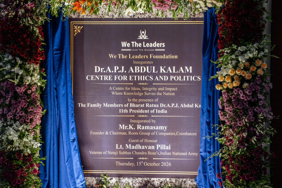 annamalai_k's tweet photo. பெருமதிப்பிற்குரிய முன்னாள் குடியரசுத் தலைவர், பாரத ரத்னா டாக்டர் ஏ.பி.ஜே. அப்துல் கலாம் அவர்களின் பிறந்தநாளான இன்று, அவரது கனவுகளையும் சிந்தனைகளையும் அடுத்த தலைமுறைக்குக் கொண்டு செல்லும் வகையில், Abdul Kalam Centre for Ethics and Politics இன்று தொடங்கப்பட்டதில் மகிழ்ச்சி.

இந்த மாபெரும் நிகழ்வில் நேதாஜி சுபாஷ் சந்திர போஸ் அவர்களின் போர்ப்படையான INA வின் மூத்த வீரர் ஐயா உயர்திரு.மாதவன் பிள்ளை அவர்கள், ரூட்ஸ் குழுமத்தின் தலைவர் திரு. K. ராமசாமி அவர்கள், கலாம் ஐயாவின் குடும்ப உறுப்பினர்கள் திரு. APJ ஜெய்னுலாபிதீன் மரைக்காயர் அவர்கள் மற்றும் APJMJ ஷேக் சலீம் ஆகியோர் கலந்து கொண்டு சிறப்பித்தனர்.

அரசியல் என்பது அதிகாரத்திற்கான பாதையல்ல அறநெறி, நேர்மை, மக்கள் சேவை ஆகியவற்றின் அடிப்படையில் சமூக மாற்றத்தை உருவாக்கும் கருவி என்பதை இளைஞர்களுக்கு உணர்த்துவதே இந்த மையத்தின் நோக்கம்.

டாக்டர் அப்துல் கலாம் அவர்கள் கனவு கண்ட வளர்ச்சியடைந்த இந்தியாவை உருவாக்க, அறிவும் அறமும் பொதுவாழ்வில் இணைந்து பயணிக்க வேண்டும். அவரது பிறந்தநாளில் தொடங்கப்படும் இந்த முயற்சி, நேர்மையான அரசியலையும் பொறுப்புள்ள தலைமைத்துவத்தையும் உருவாக்கும் ஒரு புதிய தொடக்கமாக அமையட்டும். (1/5)