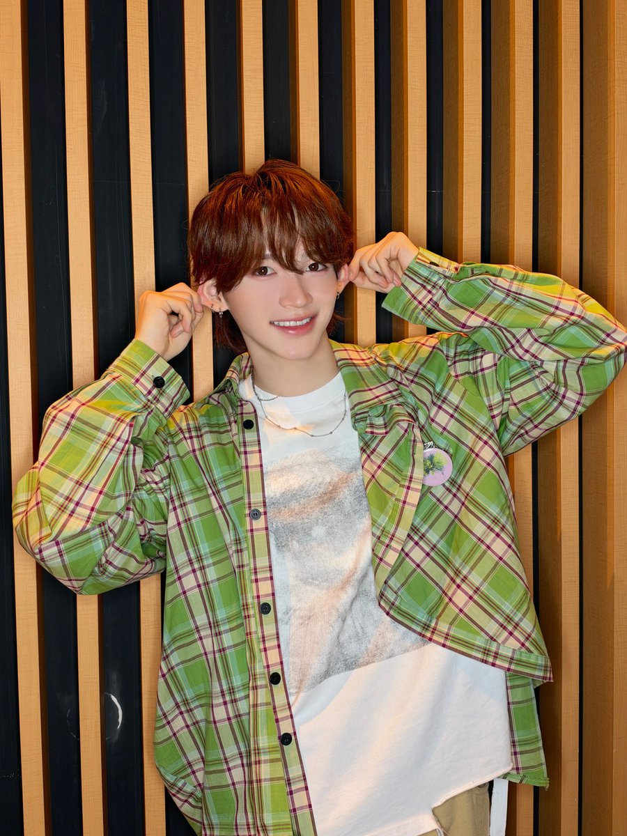 KO1KEYZofficial's tweet photo. [📸] 261015

「 #MCOUNTDOWN 」
감사합니다!

🍀 #DAIKI
Detail ➡︎https://t.co/hizJPzU48F

'KO1KEYZ' (Korean ver.) PV
🔗https://t.co/4xIBmFou16
Apple Music
🔗https://t.co/nt5gbOLIZR
Spotify
🔗https://t.co/pTP0S9RVbH

#엠카운트다운
#KO1KEYZ #코이키즈 https://t.co/T1751ECPEl