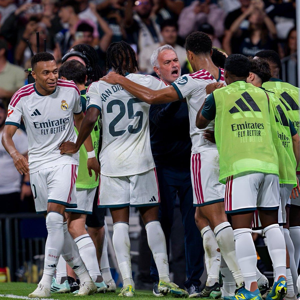 MadridXtra's tweet photo. 🚨 STAT: Real Madrid have scored 500 goals under Jose Mourinho in JUST 188 games.

The FASTEST for a Real Madrid manager. @marca https://t.co/aoxbn0qUXT
