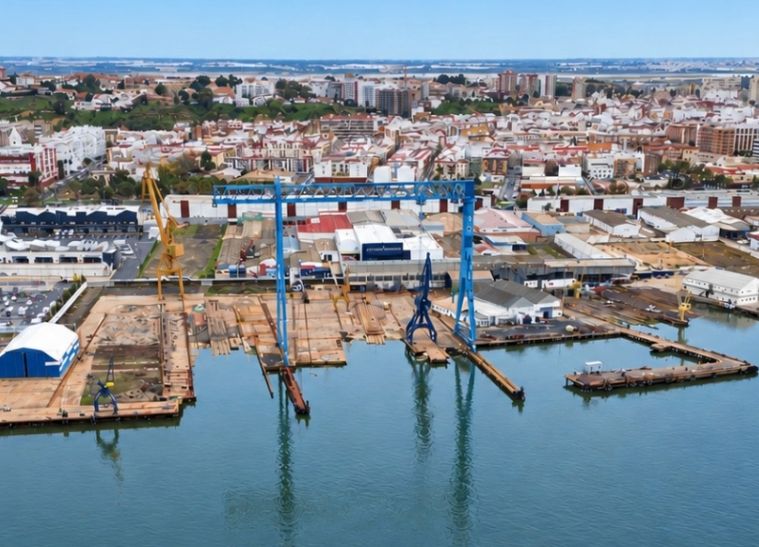 IPesqueras's tweet photo. #Naval | @Soermar1 analiza el proceso de modernización de Nuevo Astillero de Huelva

https://t.co/CPYDBikqAu https://t.co/PoT68AHjxk