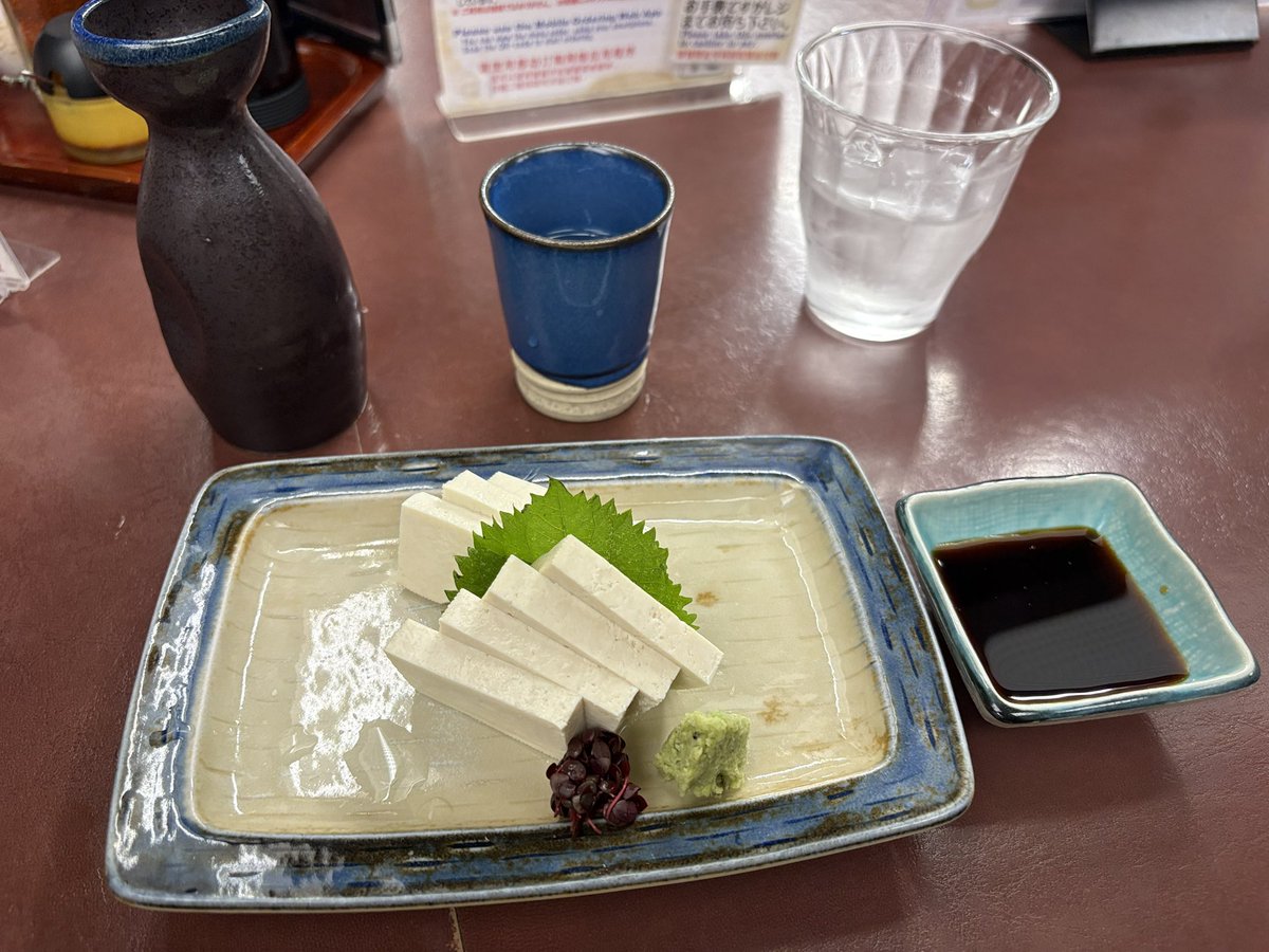 jny7f's tweet photo. 小松行って、酒飲んで、カレー食べて帰宅 https://t.co/JsmRNSCKwP