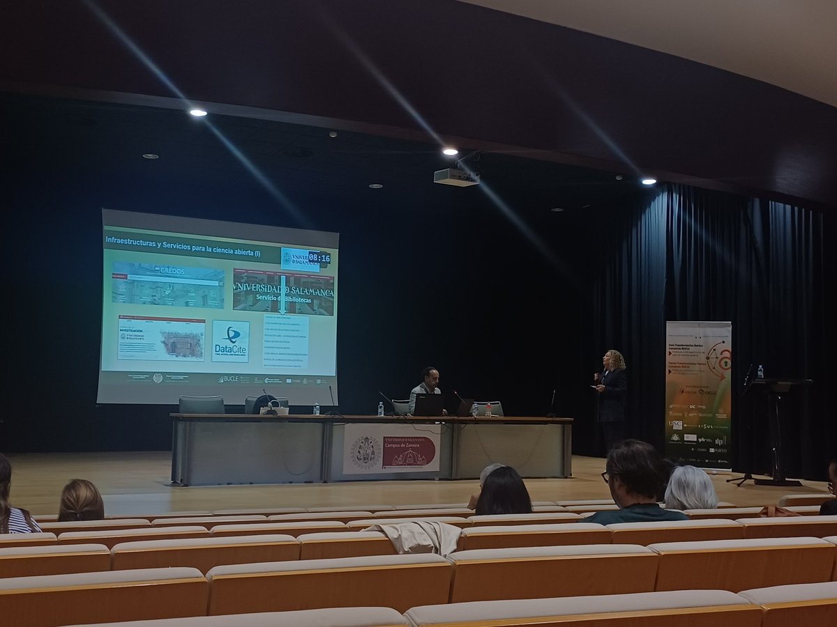 ConsorcioBucle's tweet photo. Ciencia abierta en la Universidad de Salamanca @bibliotecasusal @usal por Sonia Santiago Román, subdirectora de Servicios de Apoyo al Investigador. #ForoBucle #CienciaAbierta https://t.co/M4wQkXfp58