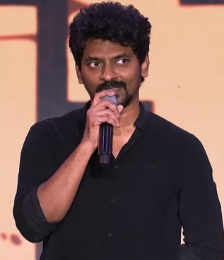 BalaR2711's tweet photo. #Jailer2- #Nelson has fleshed the interval pretty well with the build up, however it would have been nice to see the initial plan where #Suraaj is used to kill #SJSuryah instead that idea is immediately killed in the second half &amp; we go towards a rountine hero vs villain war. https://t.co/AIm8ZvKeiX