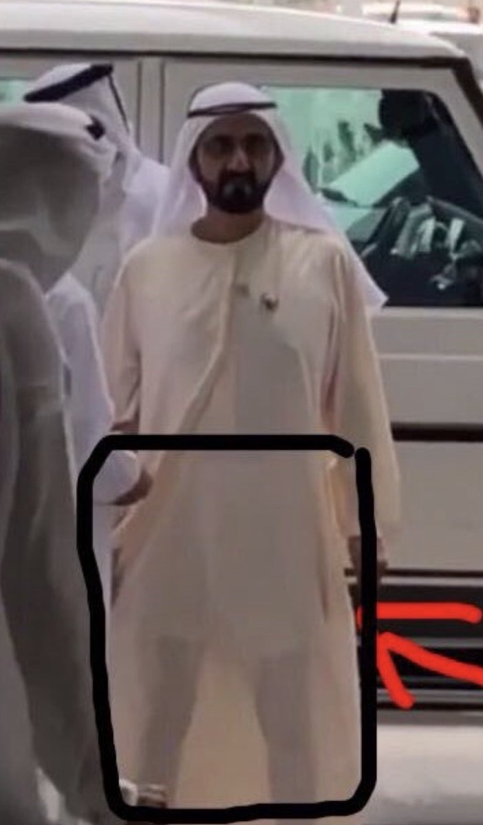 uv_98r's tweet photo. @uae971u اقول لبسوه سروال و لا يكثر https://t.co/xb0iZRFDuU