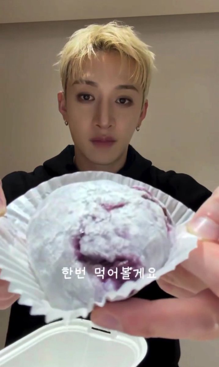 SCRIP808's tweet photo. wife cooked a concoction for her husband, but he will still eat everything with appetite https://t.co/8kitRxsl98